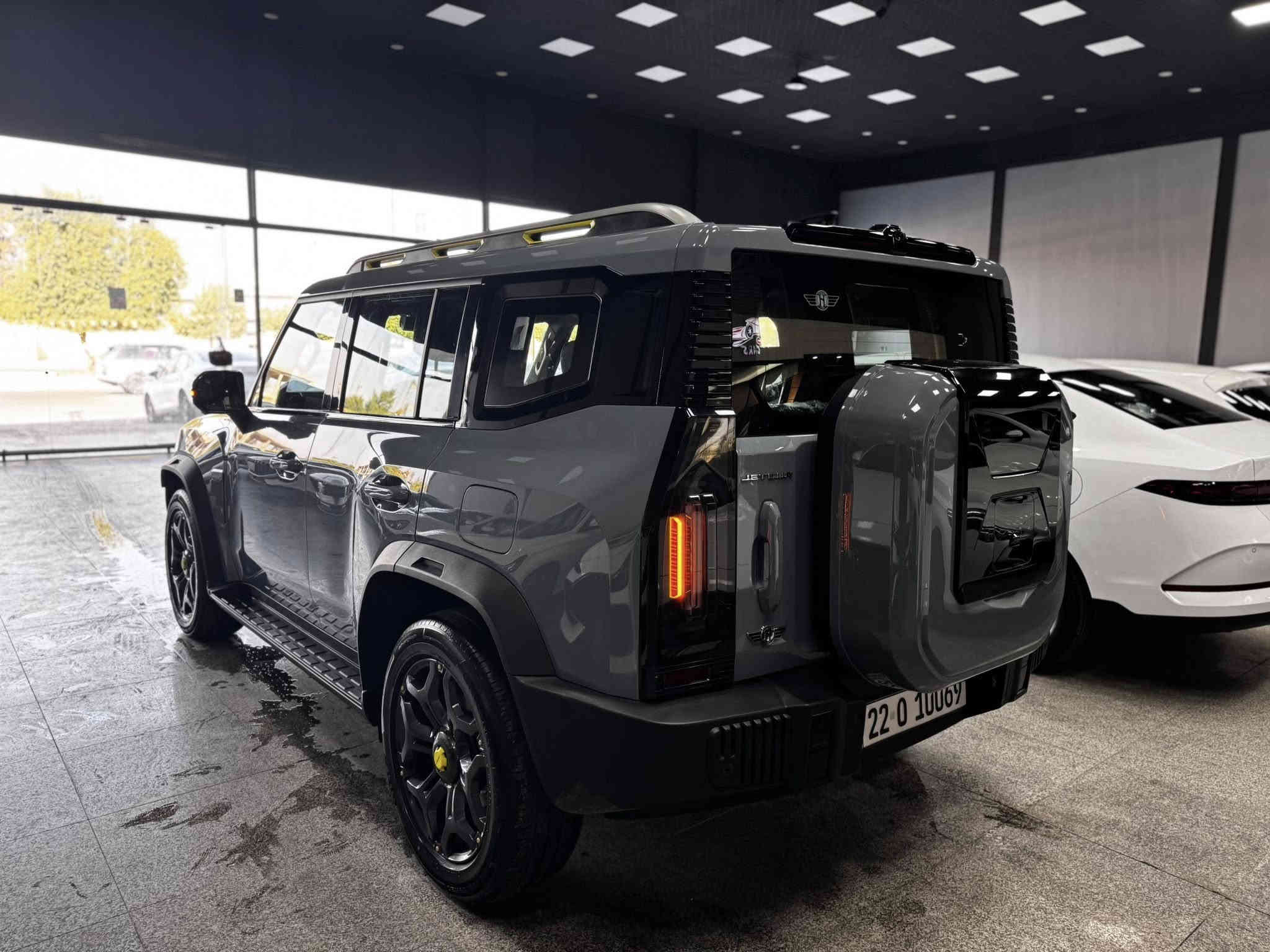 جيتور T2 زيرو للبيع موديل 2025
وكالة هارلم 

المواصفات 👇🏻: 
🔹بانوراما 
🔹حساسات امامي خلفي
🔹كامرات 360 
🔹كشنات جلد 
🔹تبريد قطعتين 
🔹شاشة عرض حجم كبيرة 
🔹ثلاجة 
🔹تشغيل عن بعد وبصمة عدد 2 
🔹انعكاس الشاشة 
🔹منفذ 2 USB
🔹مصابيح LED كافة السيارة
🔹ناقل حركة 7 سرعات
🔹منفذ تايب سي
🔹اوامر وتحكمات صوتية
🔹مثبت سرعة 
🔹محرك 2000 تيربو اقتصادية بمعنة الكلمة
🔹داخل السيارة زيتوني رياضي وكشنات جلد رياضي
🔹نظام مراقبة ضغط الاطارات
🔹ضمان 6 سنوات للسيارة و10 سنوات للمكينة والكير 
🔹السيارةماشية 35 km
السعر258$
مواصفات السيارة معروفة فول الفول 💯💯

مكان السيارة دهوك
***********
***********
