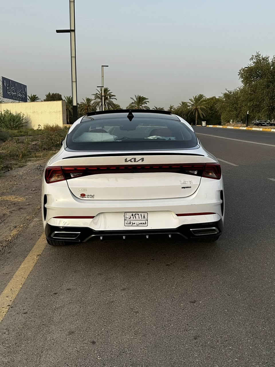 للبيع
Kia K5 GT-Line موديل 2024
وارد أمريكي 🇺🇸
لون أبيض لؤلؤي
مواصفات GT-Line الرياضية
السيارة كلين تايتل 

المواصفات:
• محرك 1.6 Turbo
• نظام GT-Line الرياضي
• شاشة لمس كبيرة + Apple CarPlay / Android Auto
• كاميرا خلفية
• رادار + نظام الحفاظ على المسار
• Blind Spot (نقطة عمياء)
• تشغيل بصمة + زر تشغيل
• مقاعد جلد
• جناحات رياضية + جنوط أصلية GT-Line
• تحكم ستيرنغ + مثبت سرعة
• السيارة نظيفة وجاهزة للفحص
الموقع السيارة(📍بغداد  السيدية )
للتواصل :***********5
السعر مناسب وقابل للتفاوض للجادين
