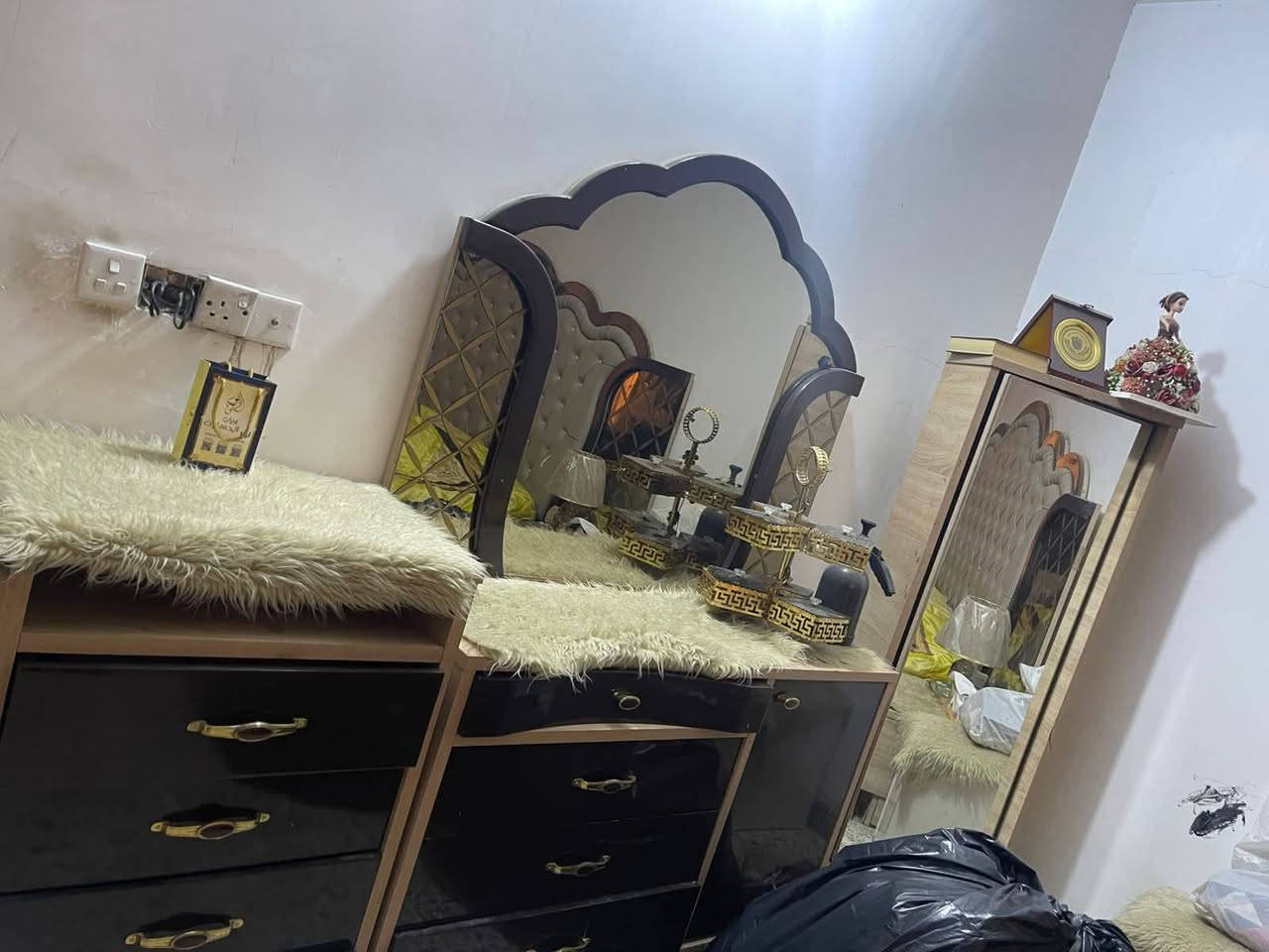 غرفتين تركي جديدات استعمال بسيط نظيفات ثنينهم ب ٨٠٠ الف وبيهن مجال اليحب يدخل خاص او يكتب تم بالتعاليق


**إذا كنت صاحب هذا الإعلان وتريد حذفه لأي سبب، رجاءا أرسل رسالة إلى الدعم الفني**