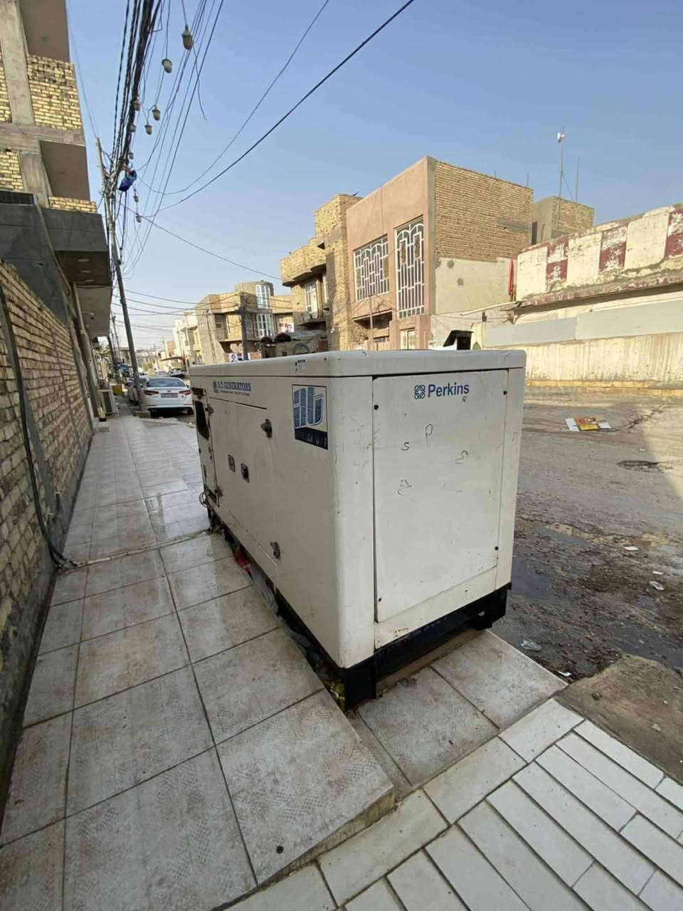 مولدة kv
45 امبير للبيع 
***********
 للتواصل والاستفسار يرجى الاتصال على الرقم الموجود
