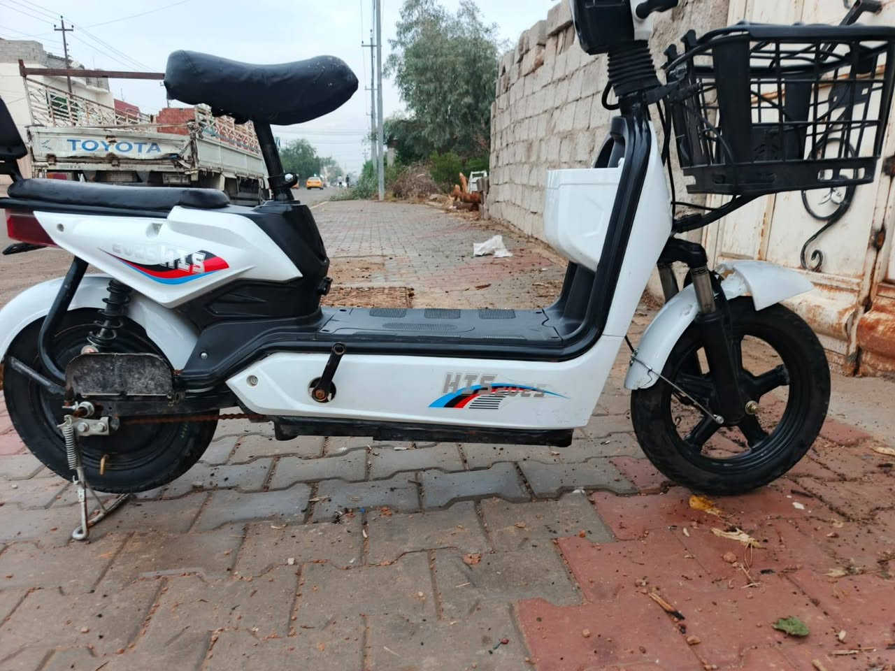 السلام عليكم بايسكل شحن كل عيب ما بيه شرط مكان كركوك شارع عبد الرحمن السعر 200 مكلفر***********:: : ***********
