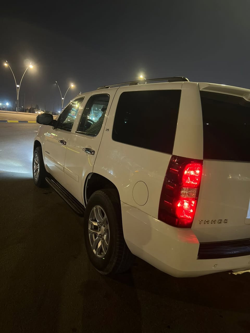 سلام عليكم تاهو 2008 ls الون ابيض رقم بصرة تسجيل جديد السنوية الحد 2031 هزه جديدة تحويل ثاني يوم بسمي السيارة فور ويل الداخل اسود وارد خليجي نص جاملغ امامي صبغ فقط كير مكينه حداده تبريد تخم تاير ويل جديد كفاله ماشية 228 
السعر 200 
اتصال ***********
واتساب ***********
