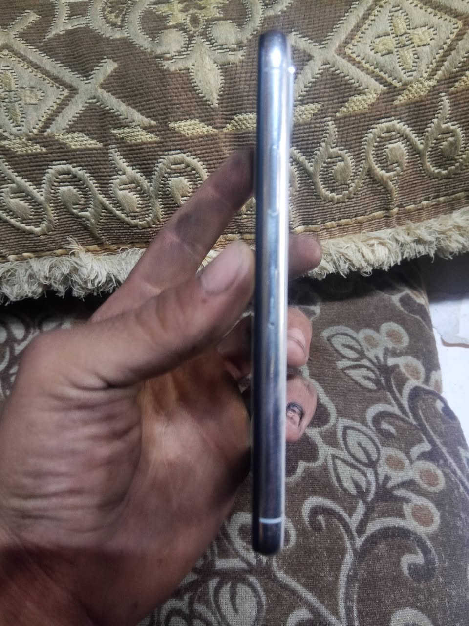 موبايل ايفون اكس نظيف ذاكره 64 بطاريه 100
ما ابي اي عيب مكان سيم ما يشتغل للبيع سعر 75
تعليق ما موجودين فقط واتساب اذا شراي تعال على 
واتساب مكاني كركوك ***********
