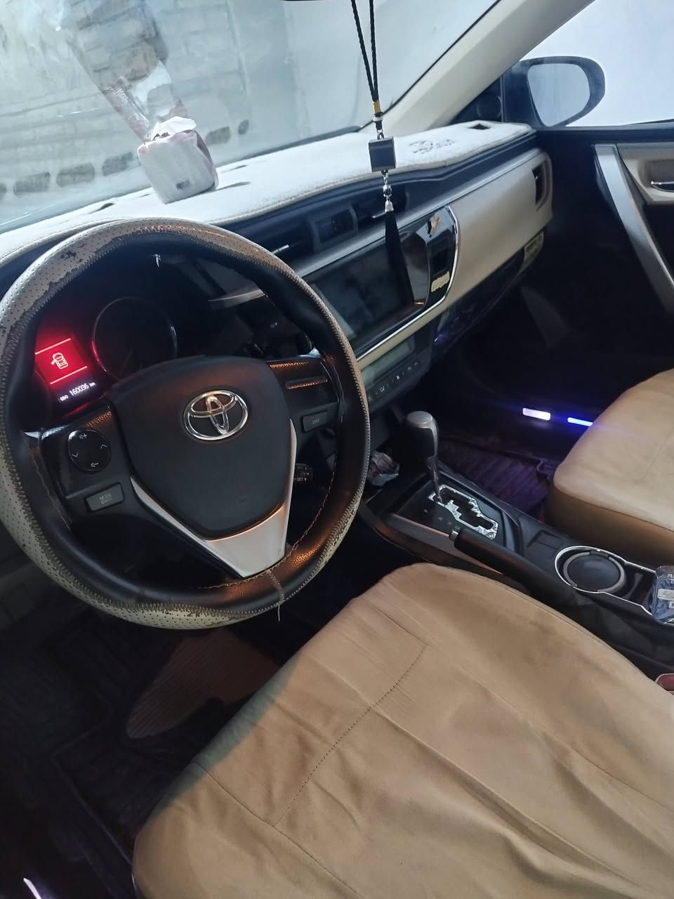 كورلا ٢٠١٥ خليجي فول مواصفات ماشيه ١٦٠ الف كيلو متر باسمي ***********
