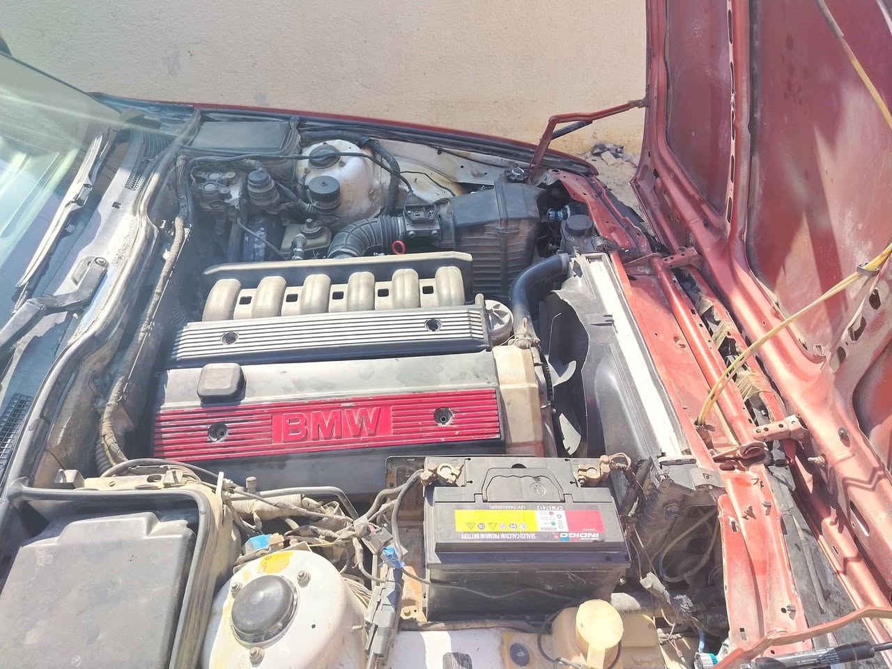 سلام عليكم بي ام مديل 90 كير ومحرك حاويه حجم 25تخم تاير كهربائية كلها شغاله تبريد عوزه بس كنبريسر تحويل مباشر رقم بغداد مكان سياره بغداد سعر 55بيها مجال حك جيه ***********
