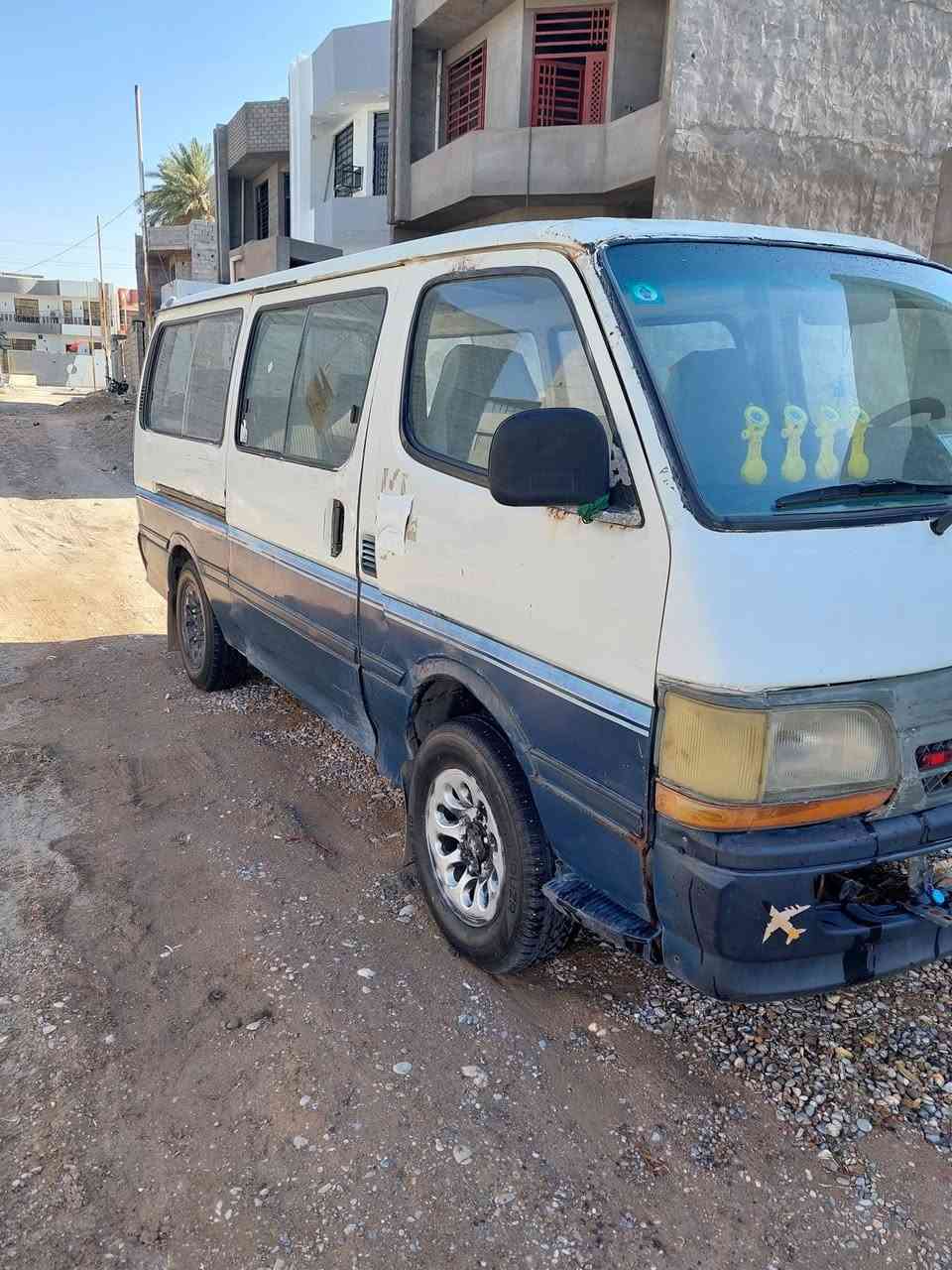 سلام عليكم بوز هايسه لبيع موديل 96 أرقام نكليزي أجره مو حمل مكينه بطه جديد من مشدوده 14راكب مكاني ديالى المقداديه سعر 35وبيهة مجال 
***********
