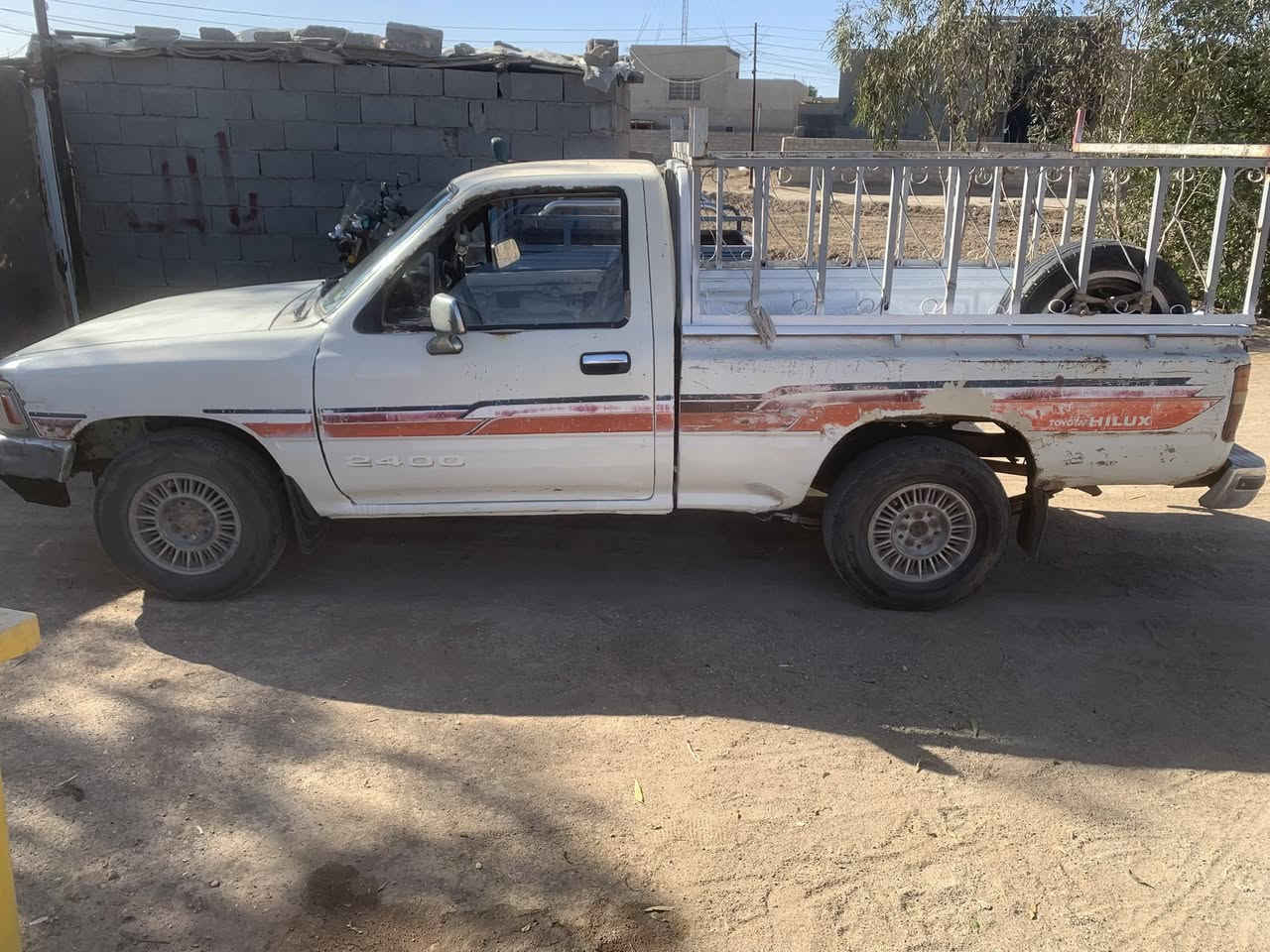 سلام عليكم
بيكم تك مديل 90بسمي
شرط تحويل ثاني يوم 
رقم نكليزي 
تخم تاير 
محرك ثري واي
هستوني سمكرت دوسات 
مكاني كوت دجيلي 
تصال علرقم ***********
خاص مفتوح
