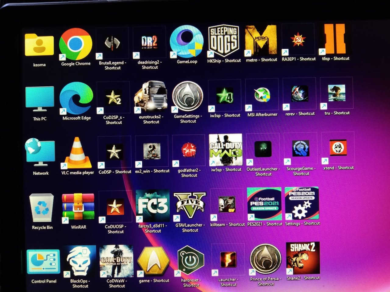 السلام عليكم 
حاسبة دسكتوب سستم انتل كور 5 جيل الثاني مستعملة نظيفة للبيع من شركة HP Compaq 6200
......
السعر 150 ألف دينار 
......
***********
......
عنوان بغداد زيونة 
البيع بضمان الفحص 
لا يتوفر توصيل 
......
ملاحظة 
كيس فقط بدون أي ملحقات 
......
المواصفات 
معالج انتل كور 5 جيل الثاني رقم المعالج 2500
كارد شاشة 4 كيكا جديد AMD RX 550 GDDR5 
هارد 128 كيكا للنظام والبرامج جديد SSD 
هارد 500 كيكا للالعاب HDD 
رام 16 كيكا جديد 8+8 تردد 1600 DDR3 
مذربورد جيل الثاني HP H61 DDR3 
مشغل اقراص ديفيدي DVD 
......
الحاسبة تعمل على نظام وندوس 11 وتحتوي على أكثر من 30 لعبة طور القصة اوفلاين مع لعبة ببجي موبايل اونلاين 
......
مع جزيل الشكر لإدارة المجموعة
