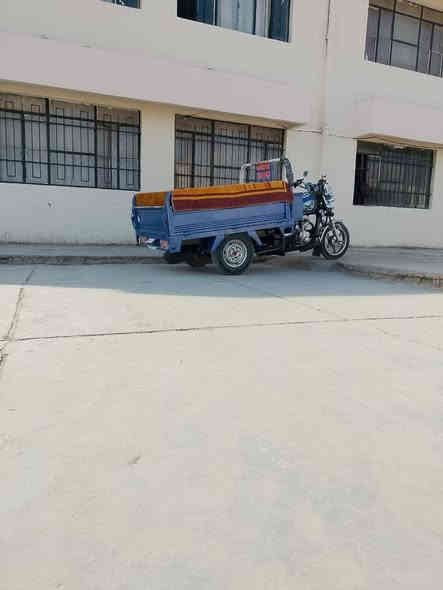 السلام عليكم ستوته بتره موديل 23 أوراق اصوليه للاتصال على الرقم ***********
