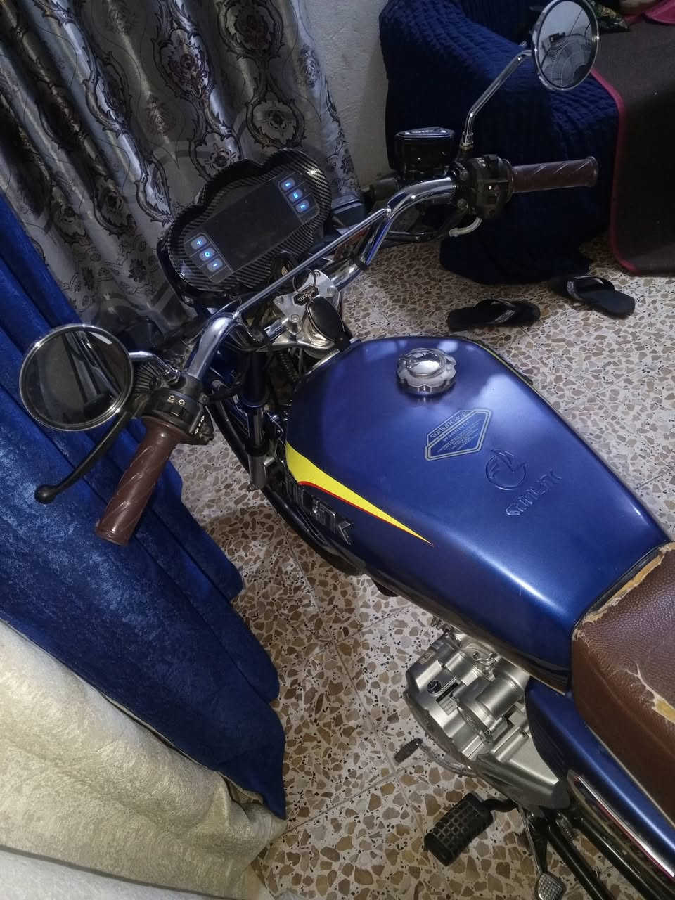 السلام عليكم دراجه موديل 24  سونيك متواجد بس سيم كارت *********** عنواني بغداد الزعفرانية دراجه خير من الله مكينه نضيفه ناعمه ممفتوحه دراجه شغله وحدة بيهة نقص سعرها 650 بيهة مجال بصيط
