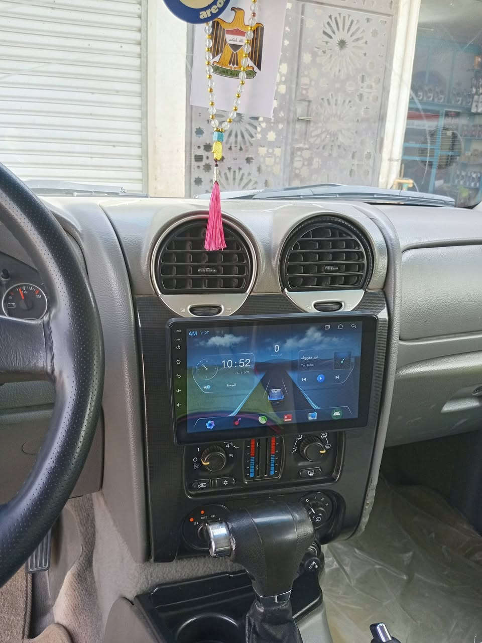 السلام عليكم 
جمسي انفوي موديل 2008 بغداد 
بسمي تحويل ثاني يوم 
سيارة لا ضربة ولا صيغ بيها طخات بسيطة 
سونرهة موجود 
كير مكينة خير من اللة 
مكينة قبل سبوع شديتلهة مال كصة
كمبريسر تبريد جديد 
منضومو لايت شمسي اصلي 
بلاجكتور زنون اصلي 
صدر 80 /100 
كهربايات كلهة شغالة
السعر 115 وبيها مجال 
***********
