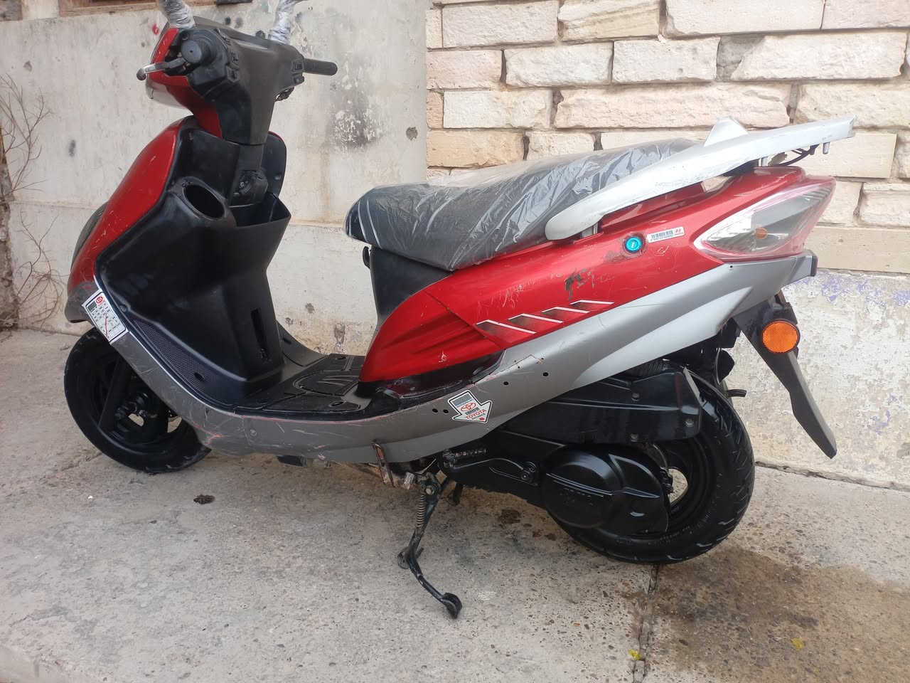 سلام عليكم
للبيع دراجه سايم ابو عيون كله شغال صلف كهربائيات
مكينه خرسه وكشر نظيف
السعر 500 او بي مجال للشراي
العنوان الرمادي
للاستفسار الاتصال على الرقم ***********

ملاحظه /الموشراي لا تعلق ولا تعبني ولا تتصل
