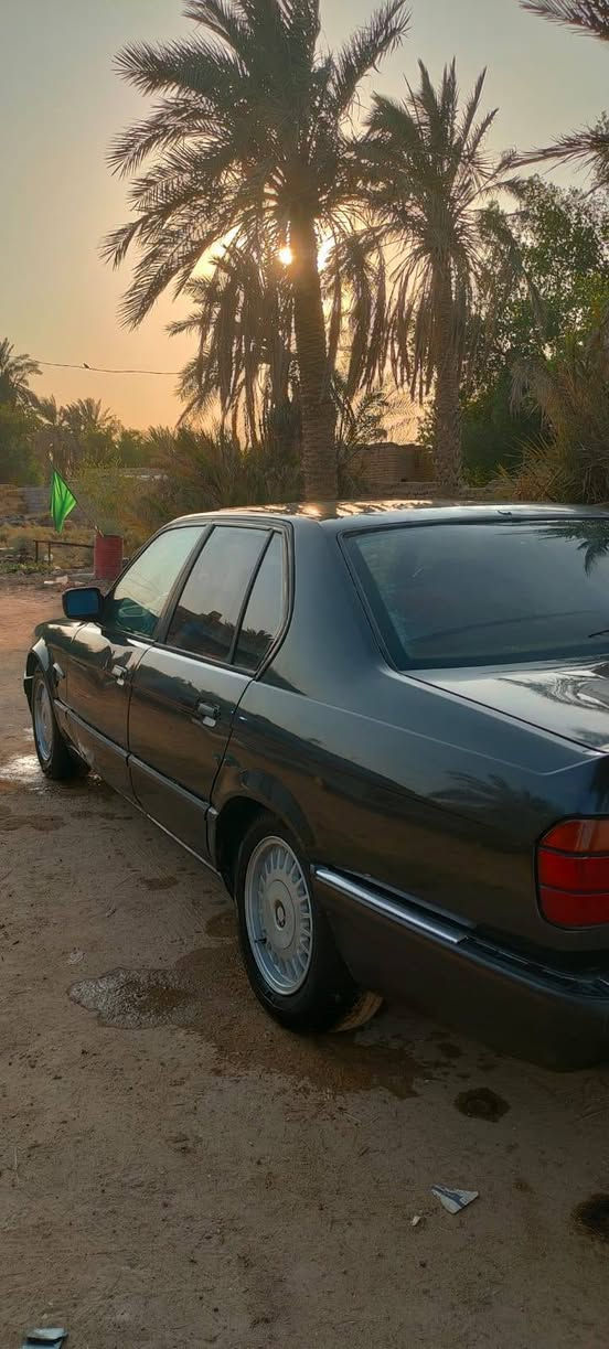 موديل 93 مكفولة من الكص والنقل جثة والضربه والگلبه تبريد وي السويج كهربائيات كلها شغاله كير تمساح مكينه 8سلندر حجم 40مكاني ناصرية سيددخيل 
***********واتساب حاليا لان بالدوام مشروع وطني باسمي مداور ثاني يوم نفاذيه لغاية 2030 الشطره, ذي قار
