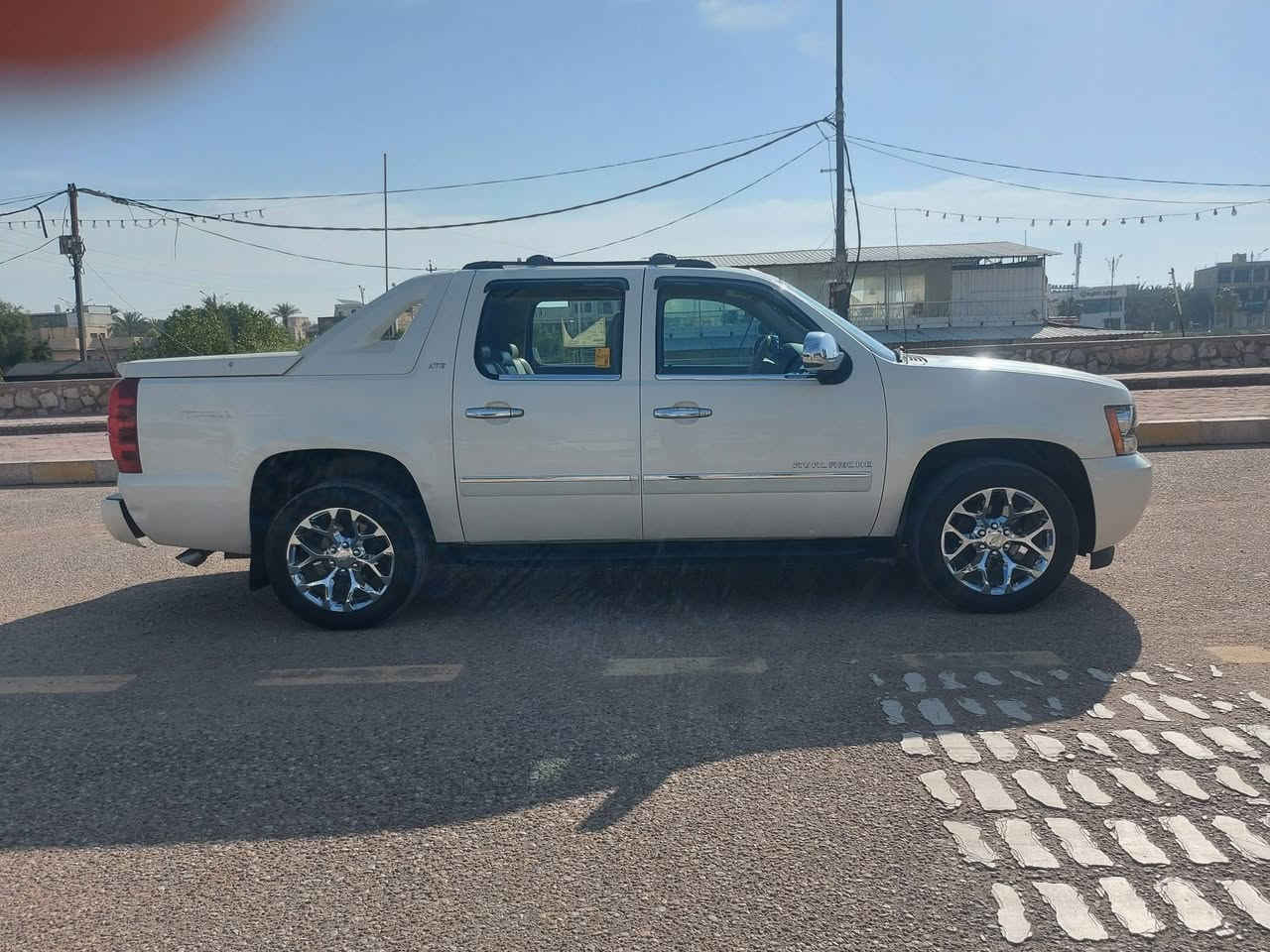 للبيع تاهو افلانج موديل / ١٢ / رقم بغداد انكليزي تحويل مباشر/ سياره جديده وجاهزه / مكينه كير حداديه تخم تاير كهربايات تبريد كلهه جديده مكفوله كفاله عامه من ضربه وكص وتبديل بيهه فقط جاملغ صبغ بدون حادث سعرهه / 170 / وبيهه مجال مكانهه بلعماره / ***********
