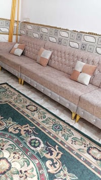 غراض بيت للبيع مستعجله عالبيعهن  كاونتر تسكام مرمر مترونص ب٢٠٠ ديوان ت...