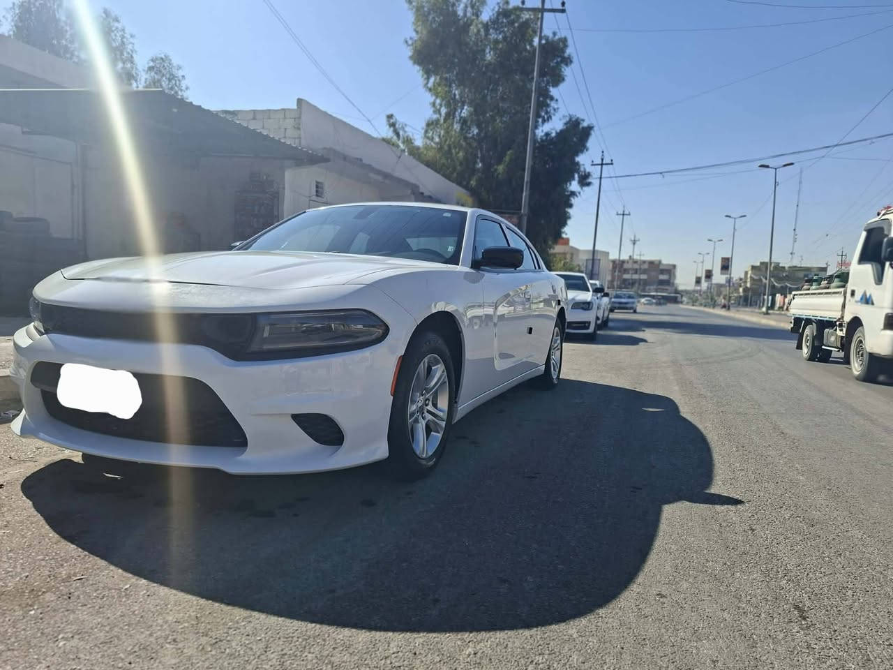 جارجر موديل ٢٠٢٣ لون ابيض رقم اربيل دولي ماشيه 27 سياره كلين بيها بابين كلير فقط بدون دواخل مكانها موصل ايسر ***********
