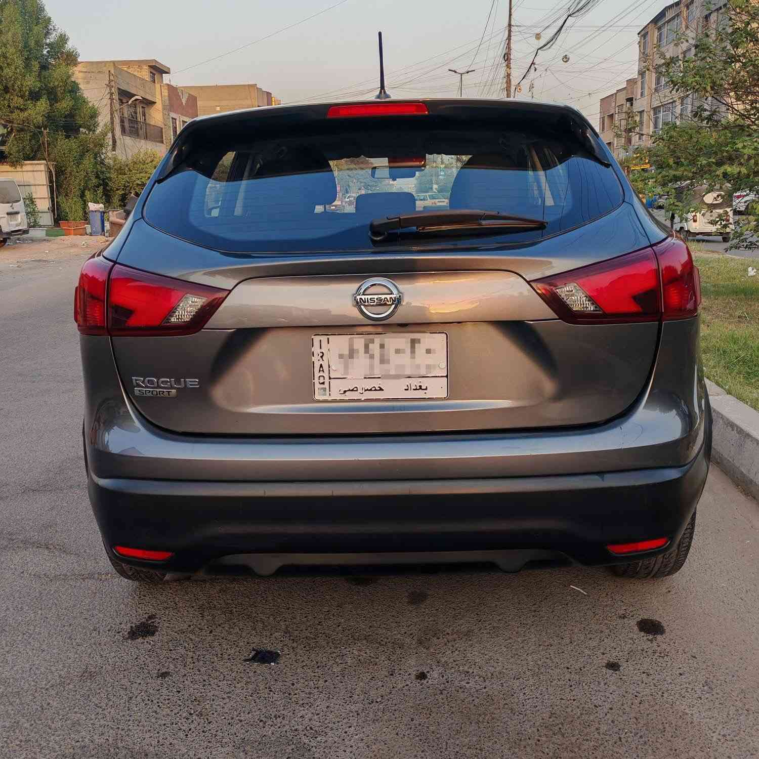 نيسان روج سبورت 2019 بيها بنيد مصبوغ فقط بدون دواخل مكينه 2000 ماشيه 77 السياره نظيفه ومابيها اي نقص بأسمي وتحويل ثاني يوم
 السعر 140    
***********
