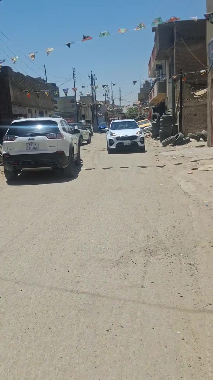 السلام عليكم كراج للايجار في كم الارمن نزلة جسر محمد القاسم باب الشرجي الشارع العريض الواجه ٤ونص ونزال ١٤ ونص يصلح ان يكون فيتر او صباغ او كهربائي او سمكري او ادوات اومخزن للاستفسار ***********
