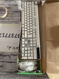 إلكترونيات • اكسسوارات