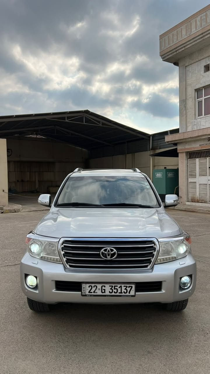 لاندكروزر 2013 V8‎
فول مواصفات 
شغال ( تشغيل عن بعد )
بصمه
ابواب بصمه
‏‎كشنات جلد
‏‎ستيرن فوليوم
جامات اوتو 
‏‎كشن كهربائي
‏DVD بالسقف
‏‎كاميرة
‏‎سلايد 
‏‎شاشه
‏‎لايتات زينون

‏‎ماشية ٢٠٠ الف
‏‎محرك كبس ما مفتوح
‏‎السيارة حلوه بمعنه الكلمه

‏‎ملاحضات:

‏‎جاملغ و باب سكن اثر طخه صابغين علمود لون
‏‎راس جاملغ سايق بيه تعديل

‏‎مكان السيارة عقرة 
‏‎رقم تلفون ☎️ 
( *********** )
