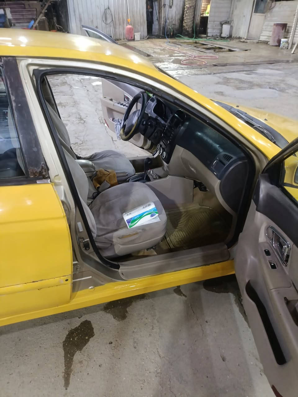 سيارة سبكترا لبيع موديل ٢٠٠٩ سيارة جاهزة من كلشي رقم ذي قار انكليزي باقية بس للوحات مكينة ٢٠٠٠  مكينة وكير مكفولات مابيهة اي نقص مكاني كربلاء للاستفسار الاتصال على الرقم التالي 
***********
