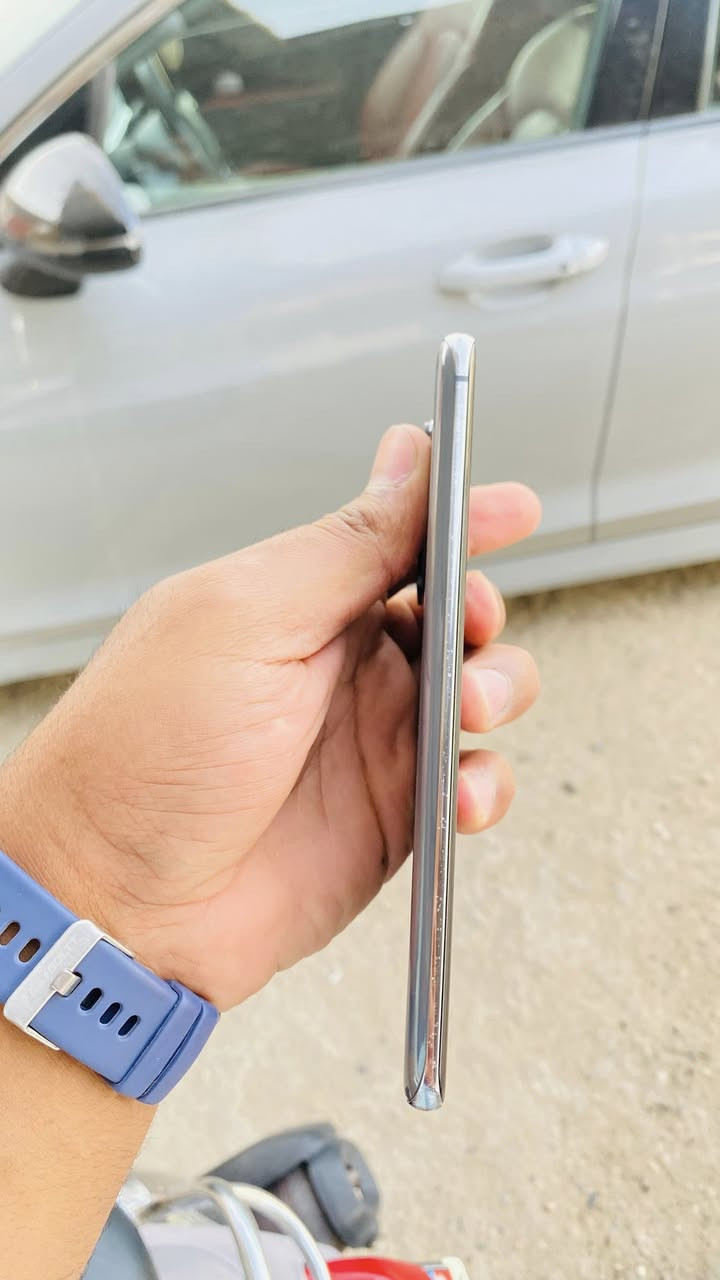 متوفر اس20 الترا 5G بلادي كفاله عامه من اي عطل وشرط الفحص
بطارية 5000

فيديو8k

معالج Snapdragon

ذاكرة128+8

المكان كربلاء قضاء الحسينية التواصل خاص فقط


**إذا كنت صاحب هذا الإعلان وتريد حذفه لأي سبب، رجاءا أرسل رسالة إلى الدعم الفني**