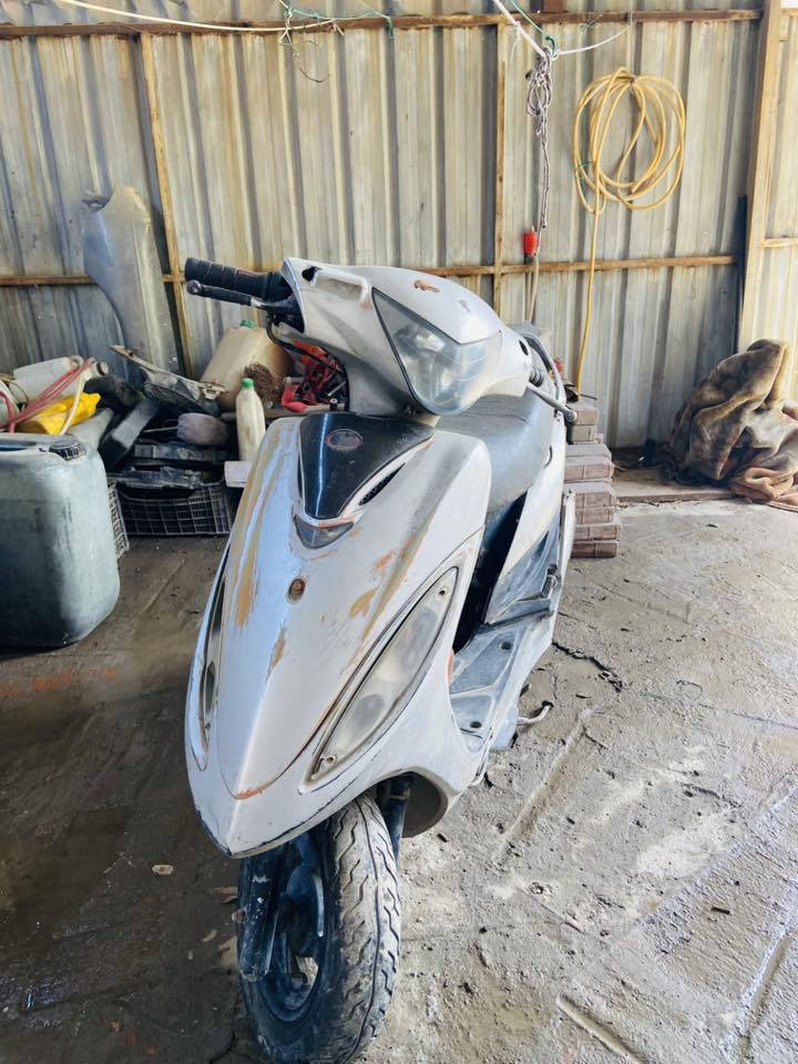 سلام عليكم دراجة ابيعاك كوم حديد تعال حمل وشيل لا اتعبك ولا تعبني سعرهة 150 مكاني بياع
***********
