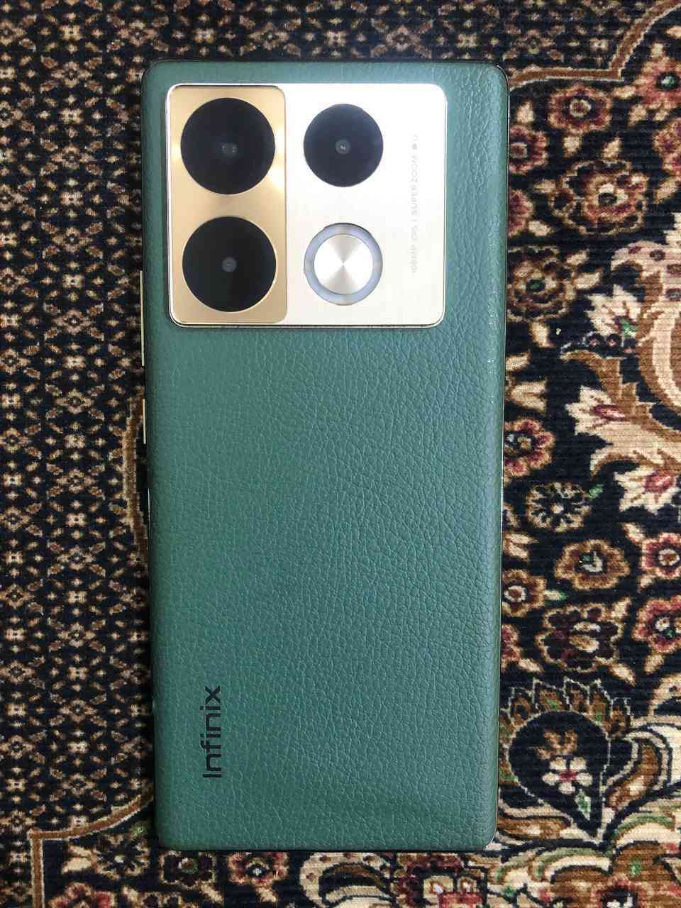 السلام عليكم
السلام عليكم. جهاز للبيع أنفنکس نوت 40 ذاكرة 256 جهاز مكفول من كلشي. ومواصفات الجهاز معروفة. السعر 200.ملحقاته كاملة 
***********
