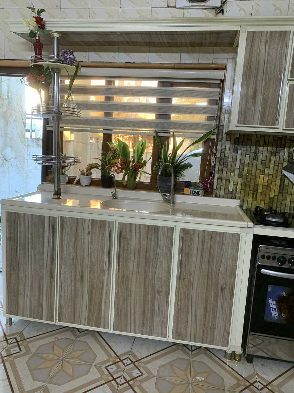 كاونتر للبيع السعر 450 
***********
