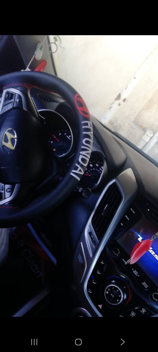 كامل مواصفات بصمه فتحته بانورما ارضيه جلد احمر وستيرن حياكه سماعات فووول وادامه جديده وبوليش الماني تايرات جديده وباتري جديد  حادث بامريكا موجود برقم لشاصي وحادث عراق بالجاملغ خلفي معدل ع بارد سعر ٩٠ بيها مجال مكان حي الجامعه رقمي ***********
