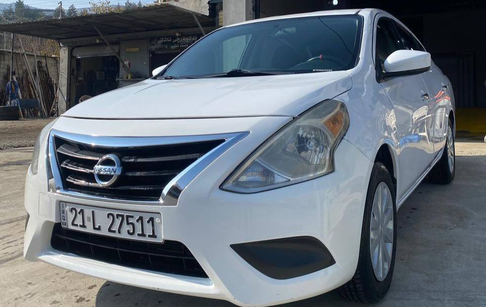 نیسان ڤێرسا 2017 مواسەفات sv
سەیارەکە زۆر خاوێنە 
87 هەزار مایل ڕۆشتوە
دوو پارچەی بۆیاخە
بۆنیت و چاملخی لای سایەق
سەنەەی تا مانگی حەوتی 2029 تازەیە

سعر : لە کۆمێنت داوای بکە ڕاستەوخۆ بۆت دێت 🤖 

گێڕو مەکینەو کارەبایاتی بە شەرت

ژمارەی خاوەنەکەی 
***********
وەتسئاپ
