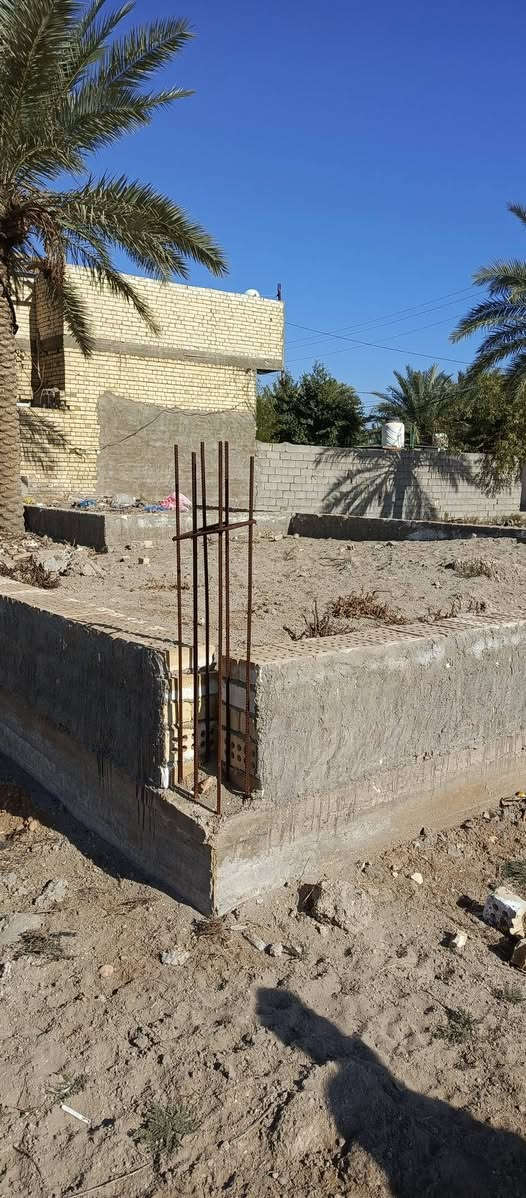 قطعه ارض المساحه 100 متر الواجهه 7 النزال 14 سنه 25 اقرار من المالك العنوان كربلاء طريق بغداد عمود 128 خلف مدينه السيد الاوصياء شات مدخلها من يم اسواق دولار شارع السكه تبعت تقريبا كيلو وشويه عن الشارع العام سعر 18 مليون وبيعه مجال بسيط للشراي حي ناصر للتواصل ***********

