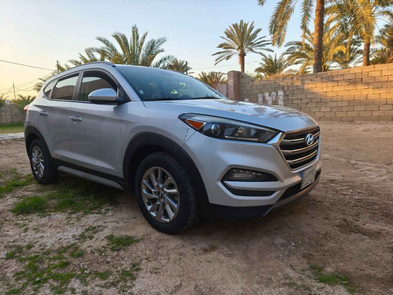 السلام عليكم
توسان موديل 2018 
وارد امريكي
بدون صبغ
ماشية 120 الف ميل
رقم بغداد 
محرك GDI 2000
السيارةمكفولة وجاهزة
للتواصل هذاالرقم ***********
