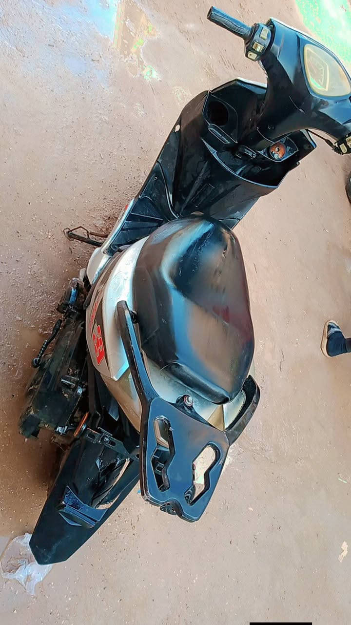 دراجة سكنس للبيع
نضيفة، مكينة ما مفتوحة وقوية
شلعة تخبل مكفولة وطيارة 
السعر 450 وبي مجال قليل 
مكان الدراجة: كربلاء حي العباس
كفالة عامة مكينو وشاصي وشغالة نگرة سلڤ هندر واحد
📞 الرقم: ***********
أو مراوس، شعندك عندك نزل الخاص مغلق
