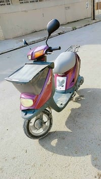 ماطور بزون للبيع شرط تحريكه ومعدل يكمز كلو شغال درع اصلي تايرات جديد و...