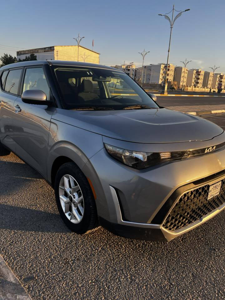 السلام عليكم
للبيع كيا صول وارد امريكي موديل 24 لون سلفر بدون رقم منفيس باسمي حادثه جاملغ امامي جهة اليمنه مبدل نفس اللون والجاملغ الخلفي نفس الجه راجع بارد فئة LX السيارة بدون صبغ للاستفسار الاتصال عالرقم *********** مكان السيارة بكربلاء السعر خاص
