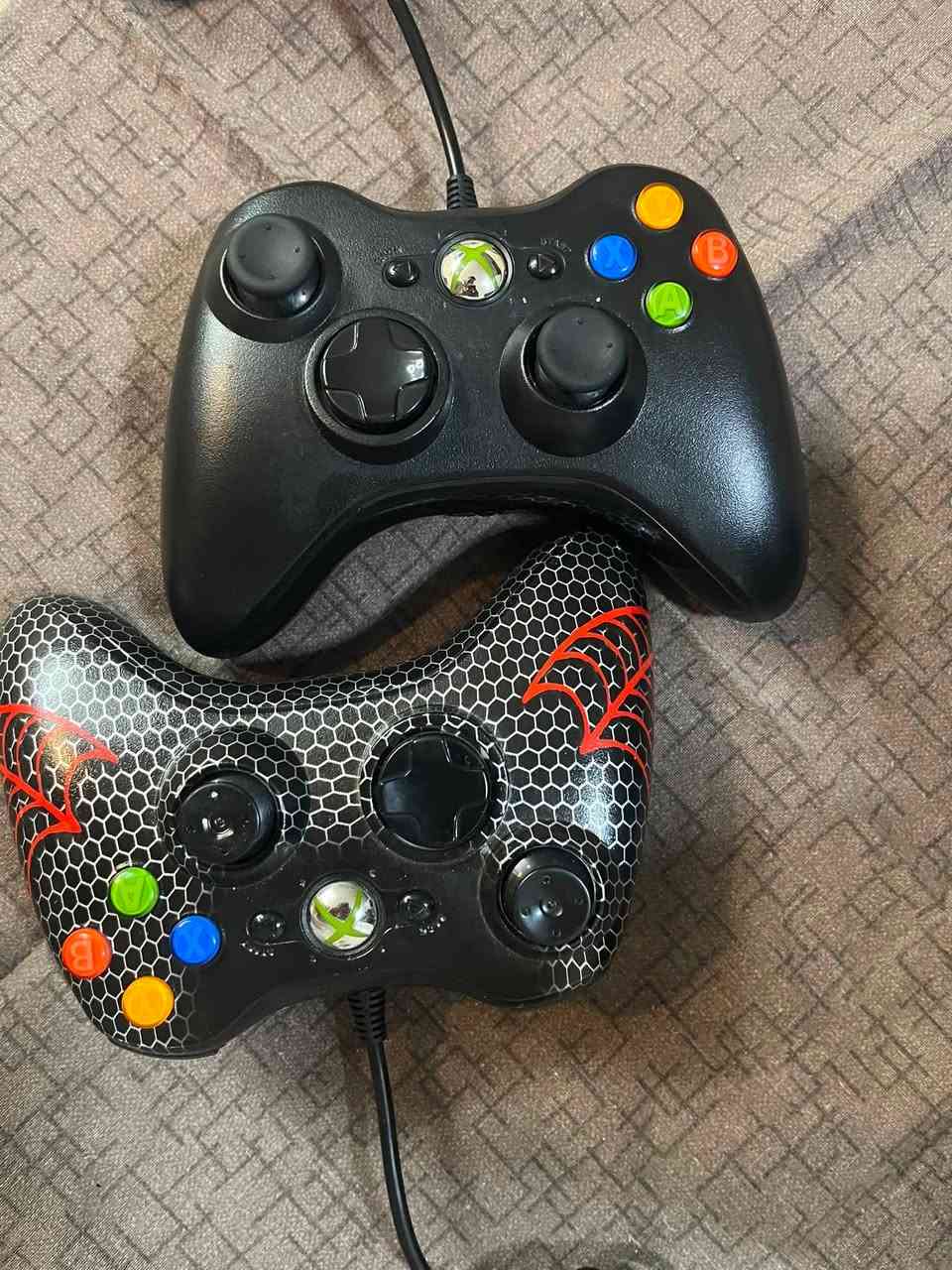السلام عليكم اخوان👋
XBOX360 250gb🎰
الجهاز بي مكتبه العاب عملاقه بي قرابه 141 لعبه 😎
و من ضمنهة عناوين حلو مثل GTA5 و كلف ديوتي بكل اجزائه و سنايبر اليت و ماين كرافت و فيفه و بيس و هواي العاب قويه و هيلو و فورزه يعني كلهن عناوين حلوه يعني الجهاز بي العاب متخلص✅
يجي ويا الجهاز يدات 2 واير بس اصليات و وحده منهن باندل و اليدات ثنينهن جديدات و كلشي ما بيهن و الجهاز كلش نضيف و نضامه سريع و التهكير مالته حديث يعني ابد ميعلك ولا  بي اي مشكله و اي لعبه تريد تضيفهة تاخذ الهارد ال اي ابو بليات ينزلك العبه ب 1000 دينار يعني العابه رخيصه و يجي ويا المحول مالته الاصلي و يجي ويا كيبل HDMI و الجهاز ما بي اي مشكله و يخبل تاخذ ع فحص 😎
مكاني بغداد الدوره 📍
السعر 135 💸
للستفسار اكثر تفضلو خلص او اتصلو على الرقم📞
***********
اخوان الرقم بي واتساب و رجاً بس الشراي يخابر و الي مو عاجبه السعر اكو نفس الجهاز ب ٥٠ بس كل جهاز و نضافته اسف على الاطاله و شكراً🌸
