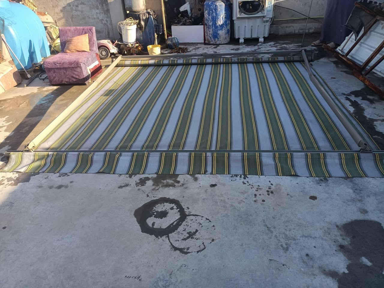 السلام عليكم قمريه سلايت للبيع العرض 3متر تفتح 3ونص للبيع السعر 350 بيهه مجال بصيط للستفسار ***********
