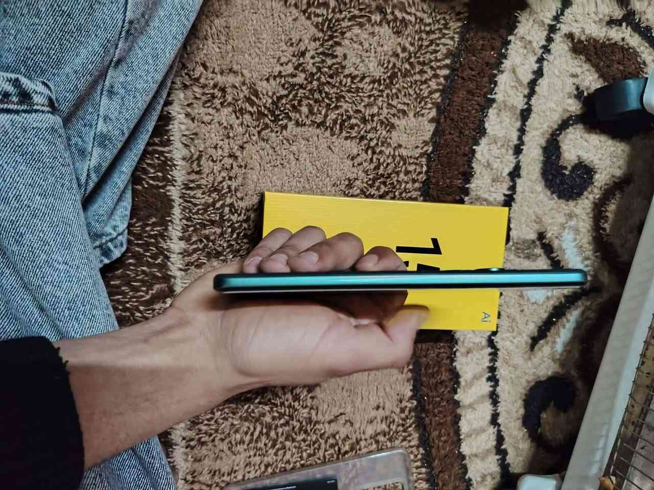 ريلمي 15 برو 
الجهاز جديد لوك لوك ماصارلي اسبوعين من فاتحه من كارتون 
المواصفات  Snapdragon 7 Gen 4 : المعالج
الذاكرة : 512GB والرام 1412
الشاشة : امولد 6.8 بوصة - 144 هرتز
الكاميرا : 50 + 50 ميجا بكسل
البطارية : 7000 مللي أمبير - 80 واط
السعر 520 وبي مجال بسيط 
***********
