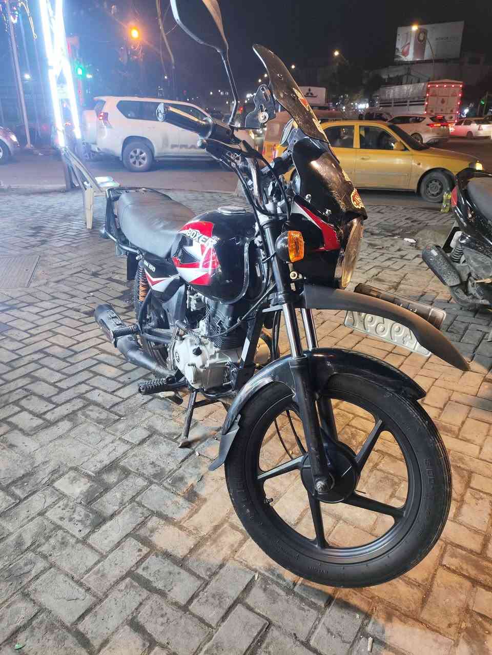 يا الله سلام عليكم شباب بوكسر موديل 23 كامله مكمله من كلشي اي نقص ماكو مكينه في حاله ممتازه  وناعمه مرقمه بغداد بسمي تحويل ثاني يوم  السعر 2150 مكان سبع قصور رقمي ***********
