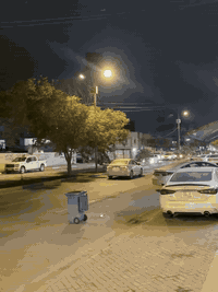 السلام عليكم للبيع هونداي اكسنت
خليجي2016
ماشيه 91وقابل للزياده 
جديده السياره ونضيفه 
بيها باب السايق مبدل شركه شرط
وباب بصف سايق صبغ 
وباب خلفي بارد ع كد شبرين قبل كم يوم واحد رجع عليه وسويته بارد ع كد شبرين موضح بالصوره 

فول مواصفات فتحه تحكمات ويل كب لد 
رقم شبه مميز 
سونارها قبل فتره سويته موجود
السعر 112وبيها مجال للشراي ميعجبك السعر اعبر تلكه غيرها 
غير متواجد فيس 
مكان السياره بغداد اليرموك او العامريه 
***********
