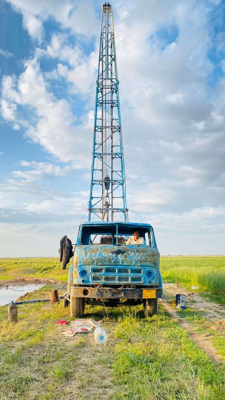 السلام عليكم حفارة ل بيع ب دفتر $70 ورقة وستاين 120 متر  ***********
