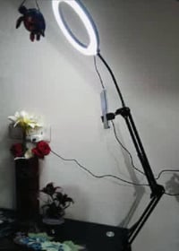 لايت حلقي • منضدي • متحرك 360