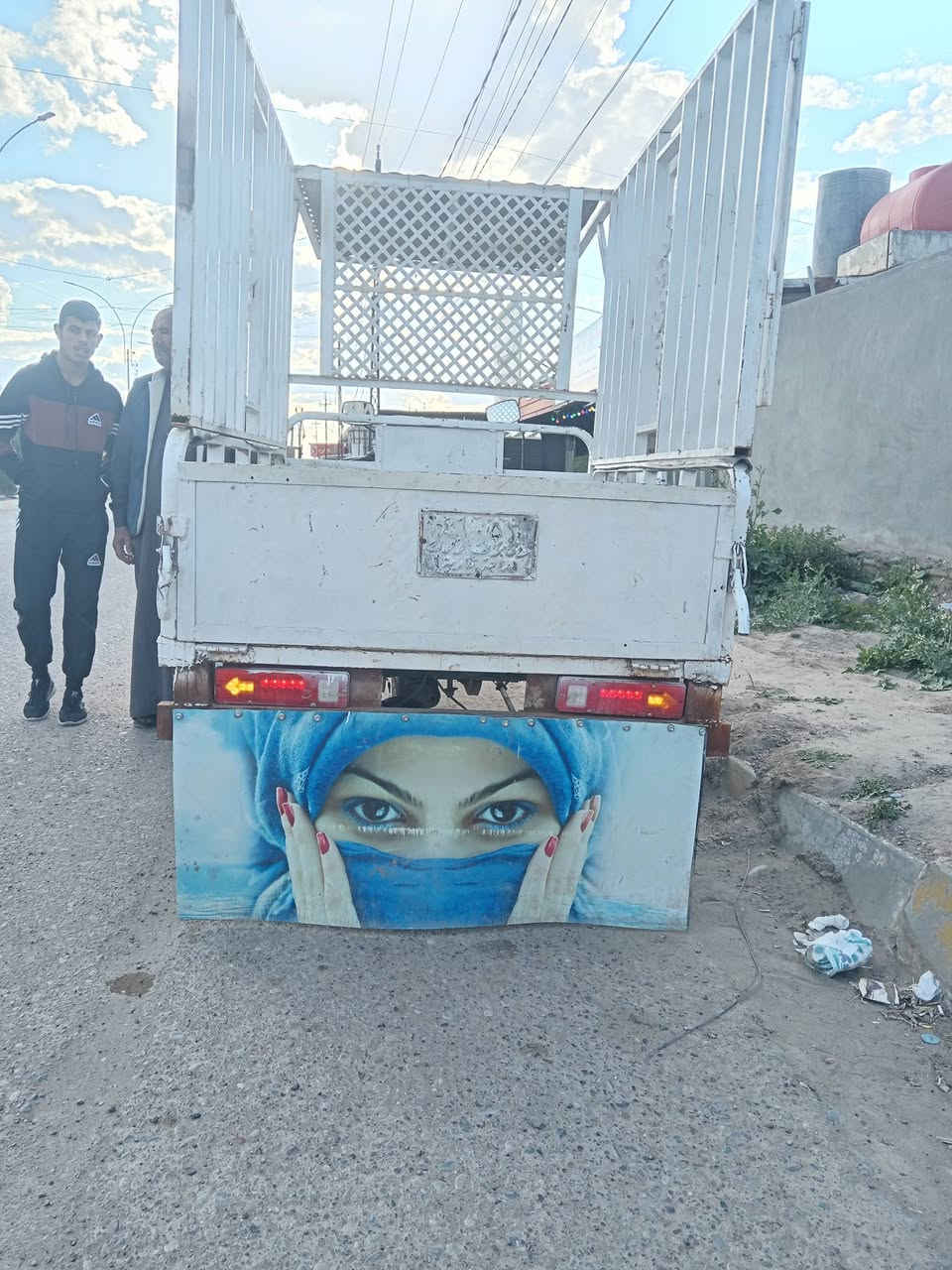 السلام عليكم ستوته مرقمه للبيع السعر 1,400 مكان العلم***********
