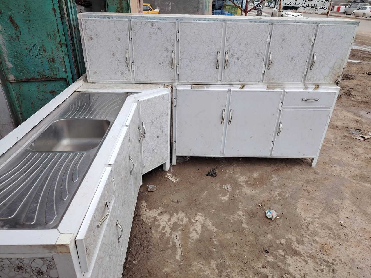 كونترات لبيع كلمن وسعره مكان حله ورديه خارج قرب مستشفى الكفيل وهذه رقمي *********** بيه وتساب ويرهمن مراوس وشتري جميع لكاونترات حتلو مكسر شعندك سبالت مكيفات عطلان مولدات شعندك خذ
