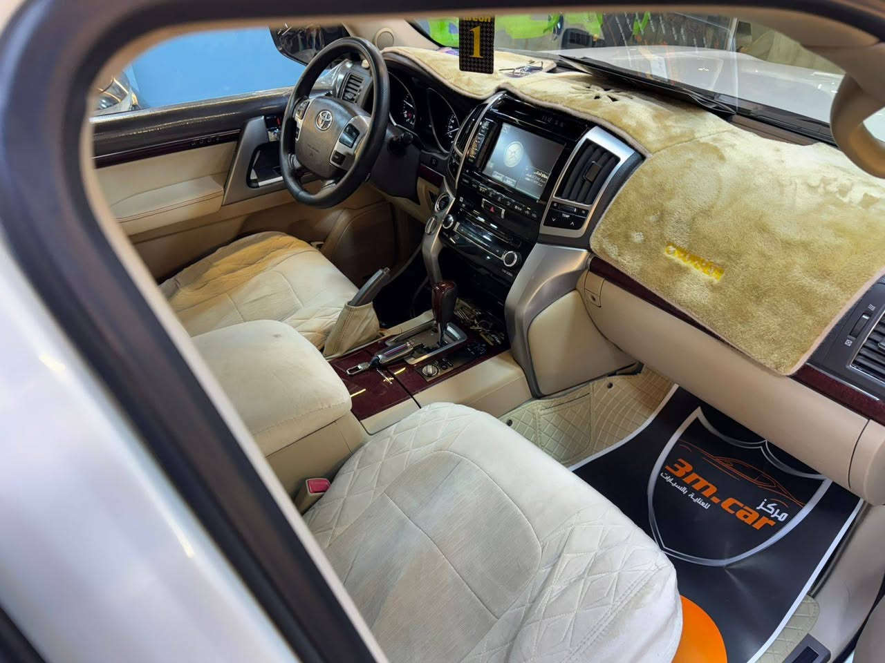 لاندكروز فكساره فول مواصفات
سياره نضيفه بيهه صبغ قليل بالجاملغ الخلفي موضح بالسونار رقم اربيل راعيهه عربي ايريد امداور
السعر المطلوب 420 ورقه مكان السياره 
ديوانيه للاستفسار ***********
***********
