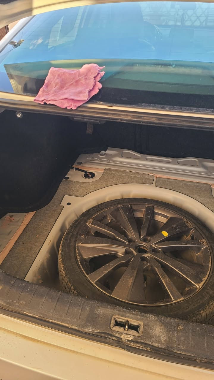 نيسان التيما ٢٠٢٠sr محرك توربو ماشي٩٨ ميل بونيدا بلادي وجاملغ تجاري وشوي دواخله بيه دفتر بنزين بيه وطارات جديد مكان سياره كركوك سعره ١١٨$بيها مجال ***********
