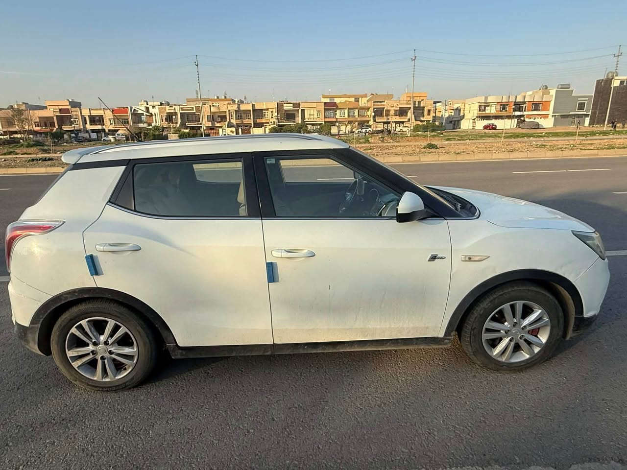 سانگ یونگ تیڤولی ٢٠١٦
پشت و پێش کەپس
٢ بارچەو نیو سبخ 
دبل اکس
شاشە کامیرا حساس 
سعری 98$
*********** واتس اب /فایبر أربيل, العراق
