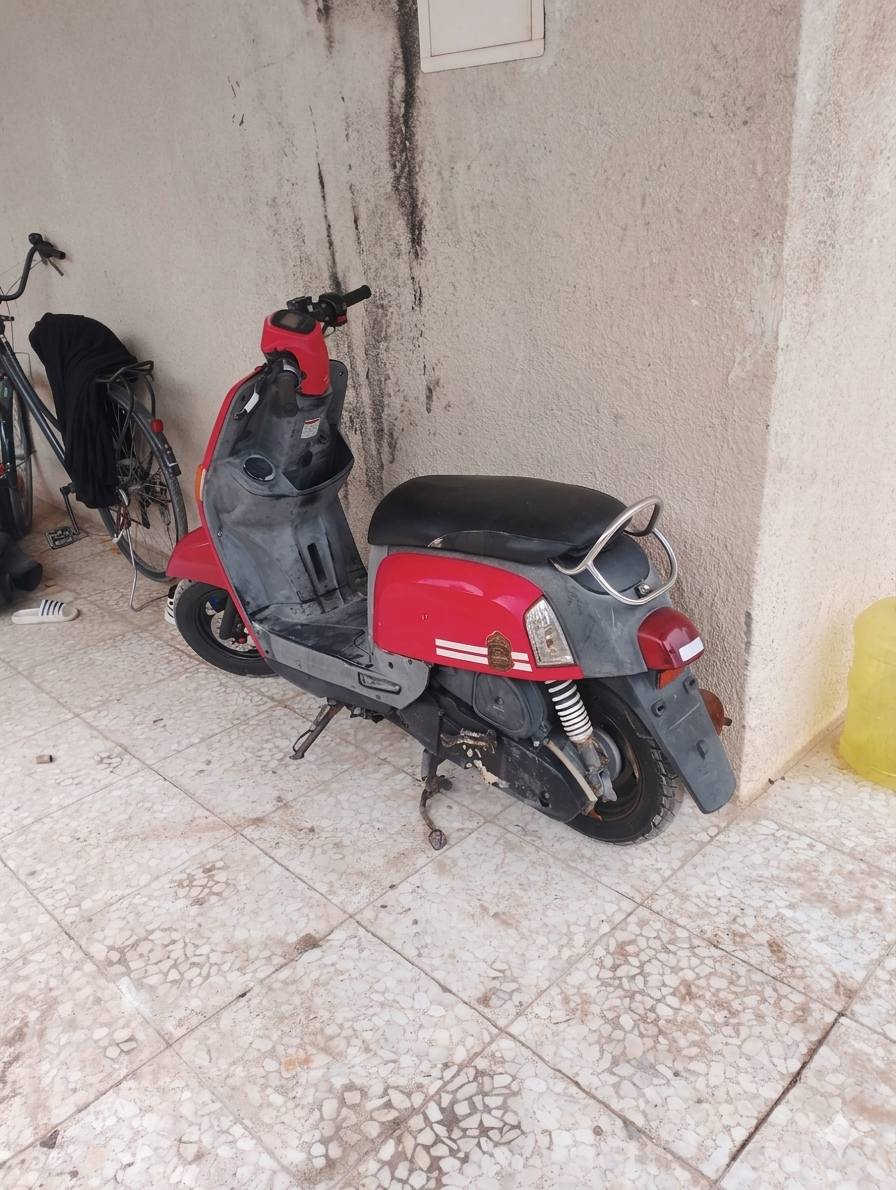 سلام عليكم دراجه بوليس للبيع السعر 700 وبيه مجال گلش قليل مكان كربلاء المقدسة رقمي ***********
