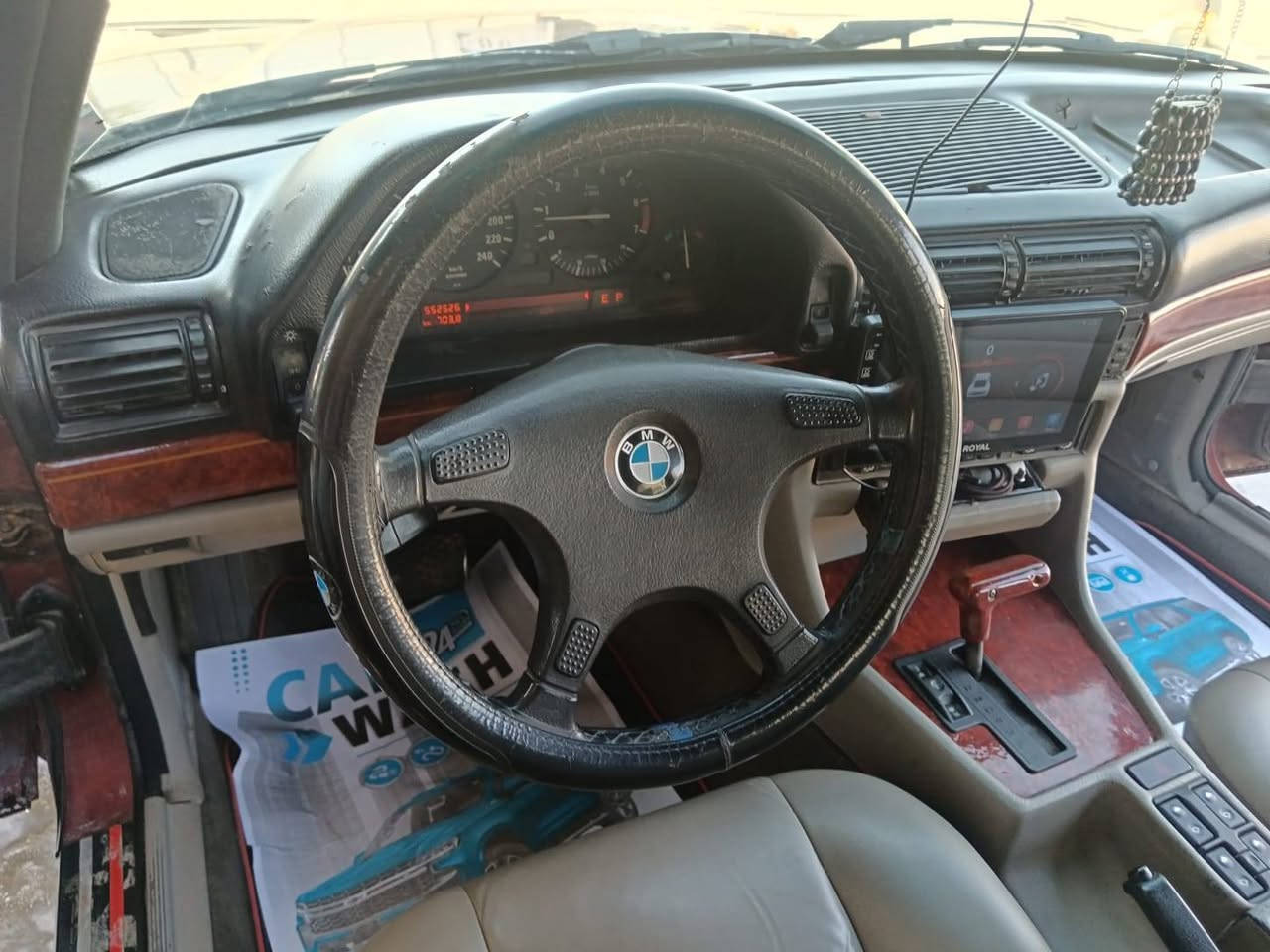 جماعه ال BMW اصدقائي الطيبين الحلال للبيع كفاله عامه نواقصها بولش ودعاميه خلفيه الاماميه يم ابو فايبر مضبوط يرجعها شركه السياره موجوده يمي رقم دهوك هزه وسنويه وارقام جدد بأسم عمي هوه الشرعي وسعرها ٤٥ وبيها مجال للطيبين للتواصل راسلني خاص وتدلل .


**إذا كنت صاحب هذا الإعلان وتريد حذفه لأي سبب، رجاءا أرسل رسالة إلى الدعم الفني**